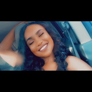 Meet your Posher, Nayla